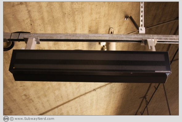 Sanntidstavlen på Spor 1. Ingen avganger og intet lys. Foto: SN.