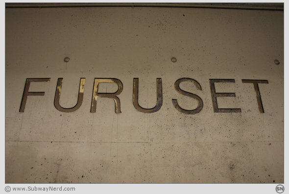 Velkommen til Furuset T-banestasjon. Foto: SN.