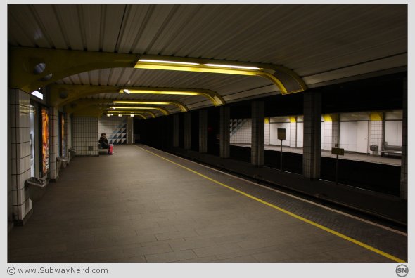 Mot det vestlige endestykket på Spor 1. Grønland T-banestasjon. I retning mot Jernbanetorget. Foto: SN.