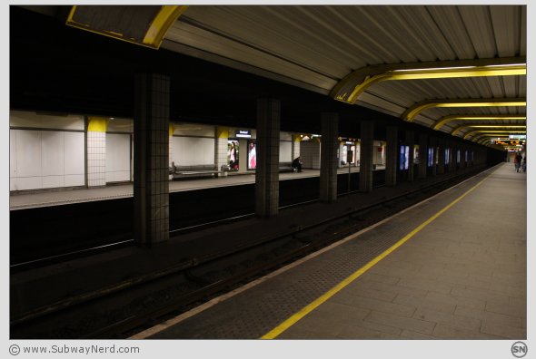 Sett fra øst mot vest. Spor 1 mot Spor 2. Foto: SN.