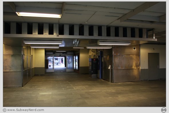 Servicepunktet på Lindeberg T-banestasjon. Nitriste greier. Foto: SN.