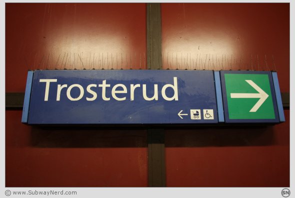 Om det var noen tvil, så er dette Trosterud T-banestasjon. Foto: SN.