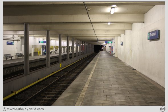 Trosterud T-banestasjon sett fra nordenden av Spor 2. I bilderetning mot Haugerud. Foto: SN.