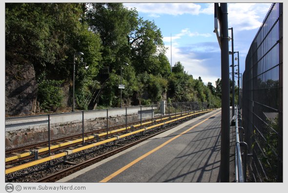 Endelen av Gråkammen T-banestasjon. Sett fra Spor 2 mot Slemdal. Foto: SN.