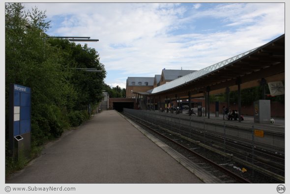 Mortensrud T-banestasjon sett fra vestlige endedel på Spor 1. Foto: SN.