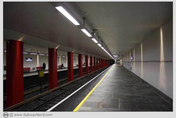 Stovner T-banestasjon sett fra Spor 1. I bilderetning mot Vestli. Foto: SN.