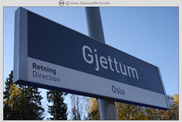 Spor 1. Gjettum T-banestasjon. Foto: SN.