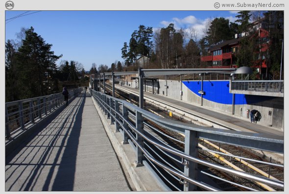 På vei ned til Spor 1. Foto: SN.