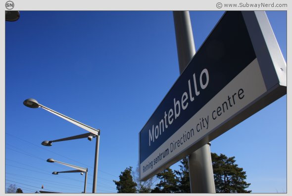 Hvis i tvil, så er du på Spor 1. Skiltingen sier sitt. Foto: SN.