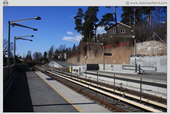 Mot endestykket på Spor 1. I retning vestover. Foto: SN.