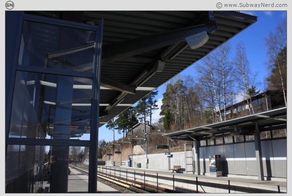 Den skumle fotografen smyger seg fra krok til krok. Det er virkelig fint her. Foto: SN.