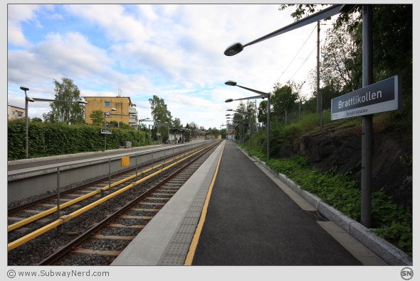 Spor 1 sett fra vestlig endedel. I billedretning mot Karlsrud. Foto: SN.