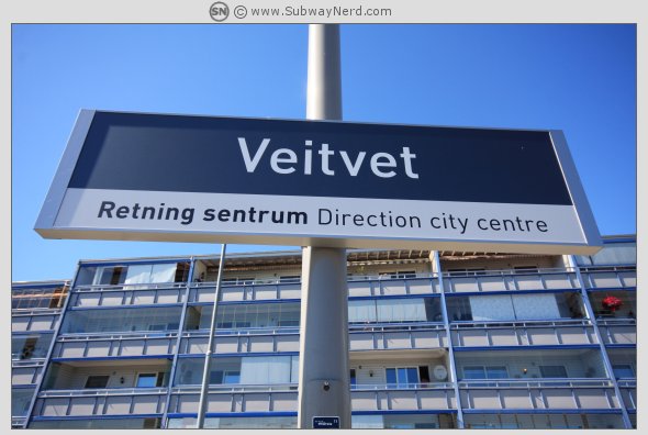 Dette èr Veitvet T-banestasjon. Spor 2 mot vest. Foto: SN.