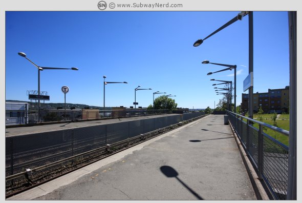 Mot den vestlige endedelen på Spor 2. Foto: SN.